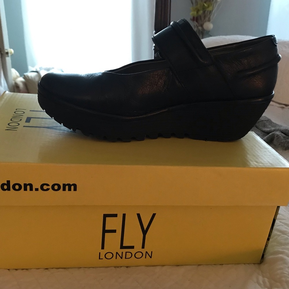 Fly London Mary Jane